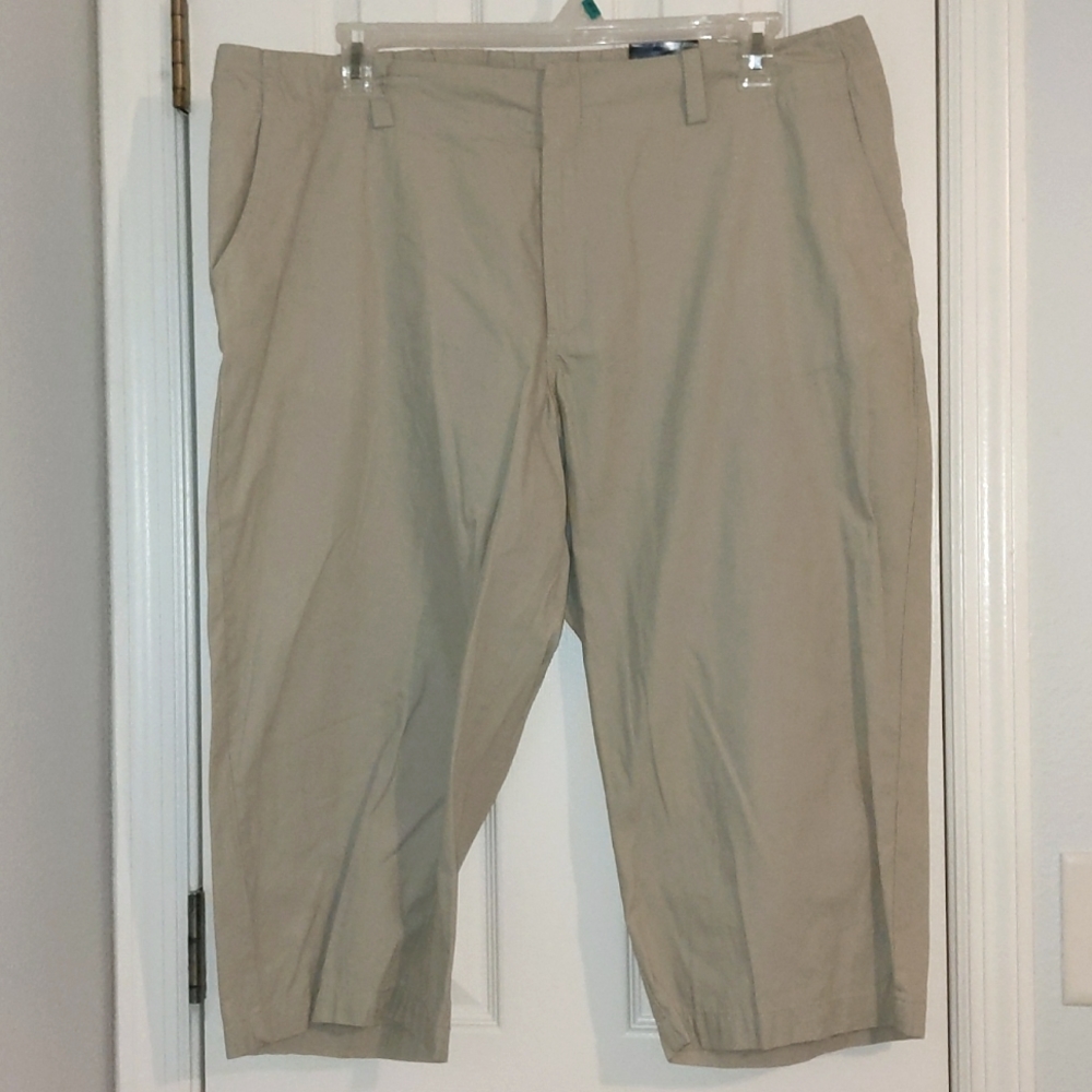 3/$30 NWT Basic Editions XXL Classic Fit Khaki Capri Pants